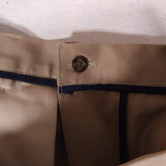 Dockers Classic Fit Signature Khaki Pants Mens 34 x 32 Comfort Pleated - Picture 11 of 15